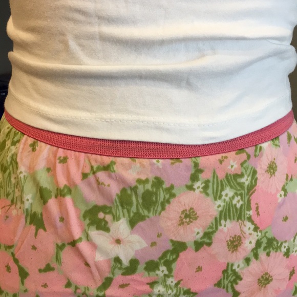 🍋
EUC Vintage Slip Skirt - Picture 2 of 8